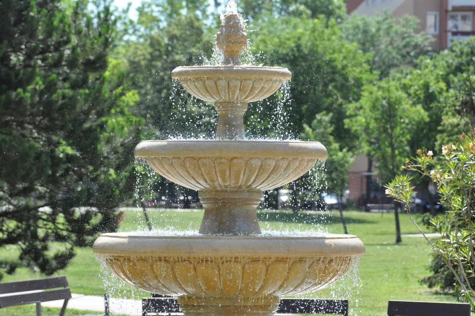 Indulnak a fehérvári szökőkutak – naponta ellenőrzi a vegyszerezést a Városgondnokság