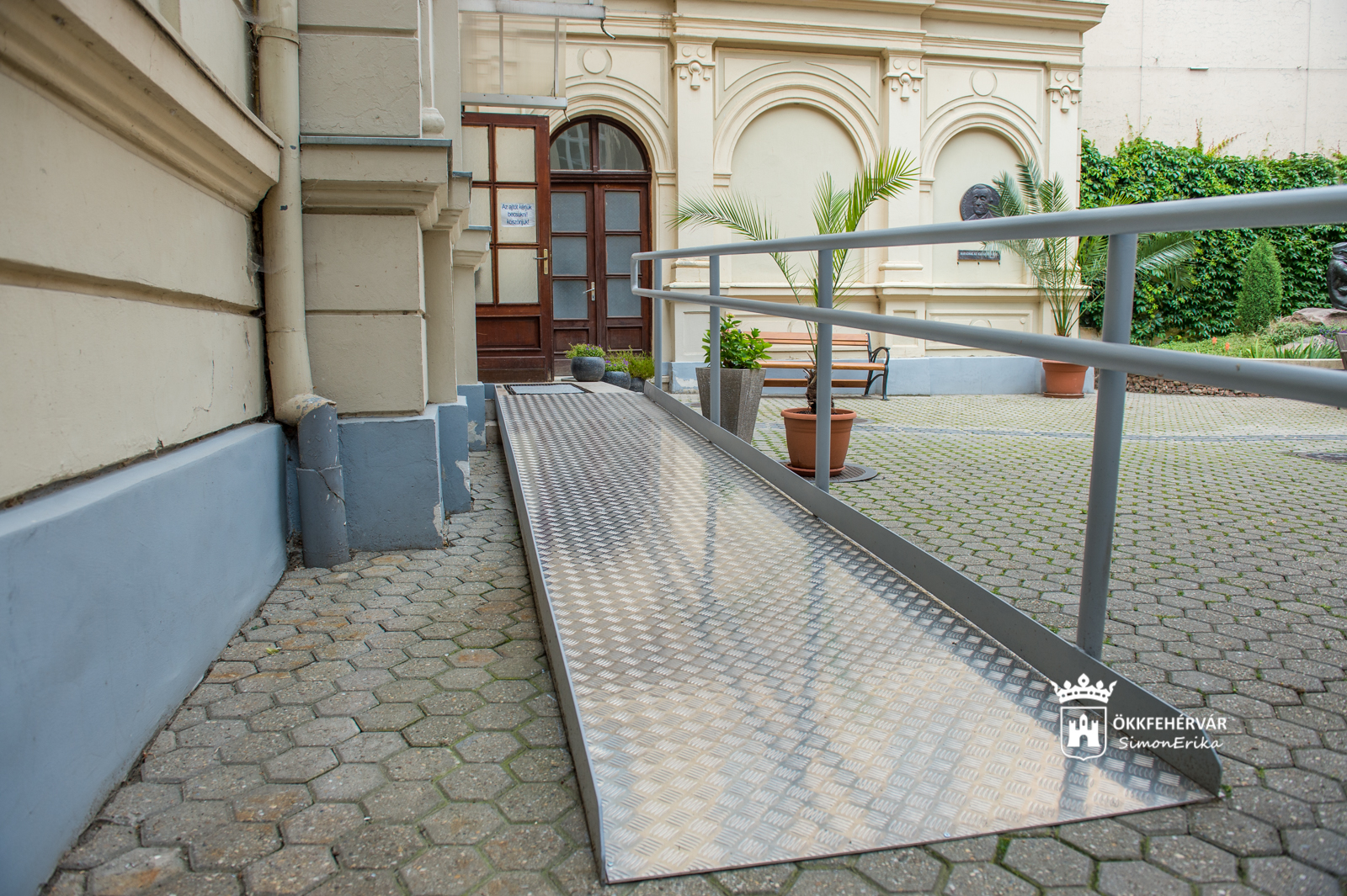 Akadálymentesítették, korszerűsítették a Szent István Művelődési Házat