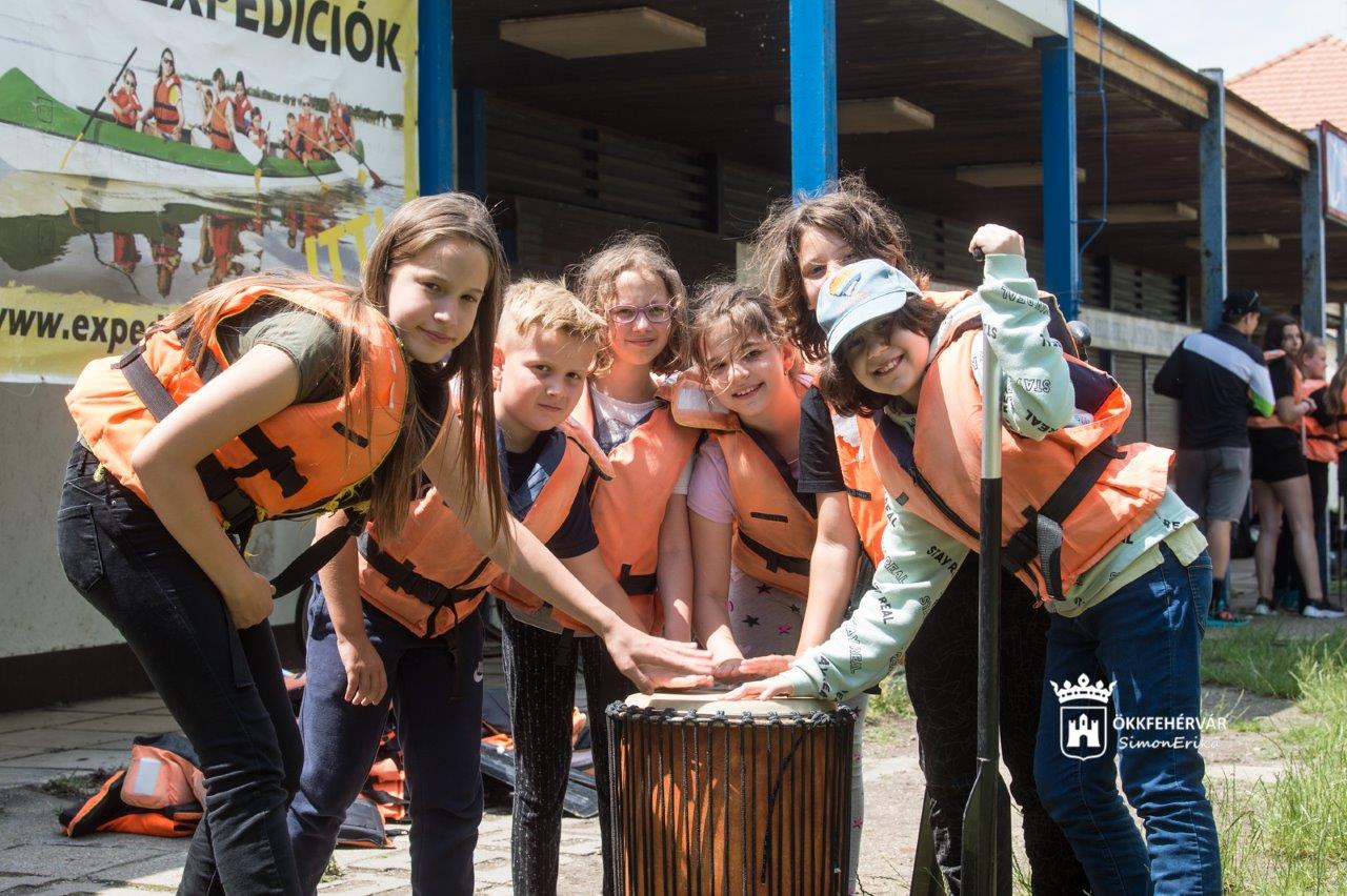 Élmények erdőn-vízen – kalandtábor a Velencei-tónál