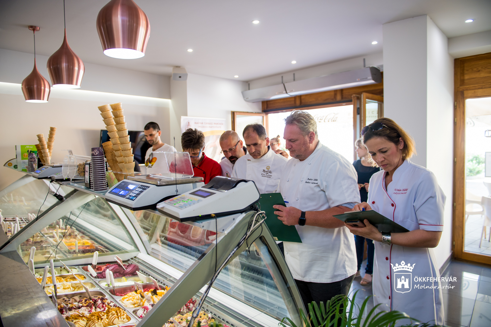 Taroltak a karamellás fagylaltok a fehérvári regionális elődöntőn