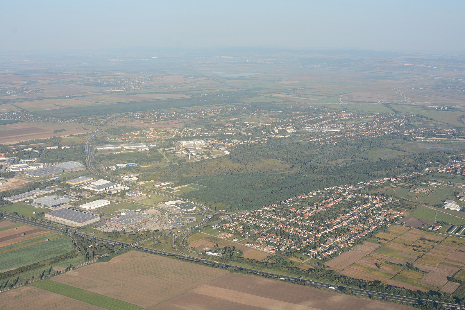 A 81-es négysávosítása mellett az M7 új fehérvári csomópontját is tervezik a nyertes cégek