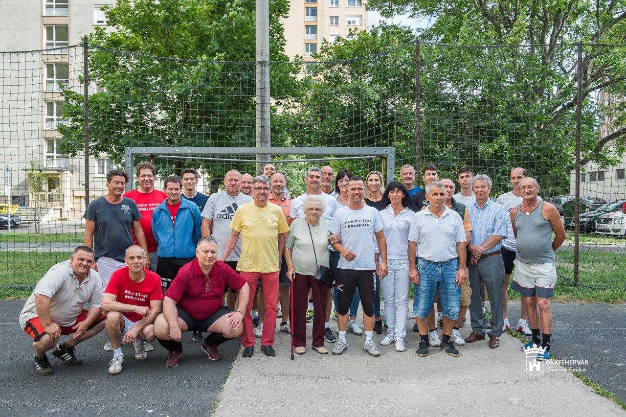 Mancz foci a futball legendáival Fehérváron
