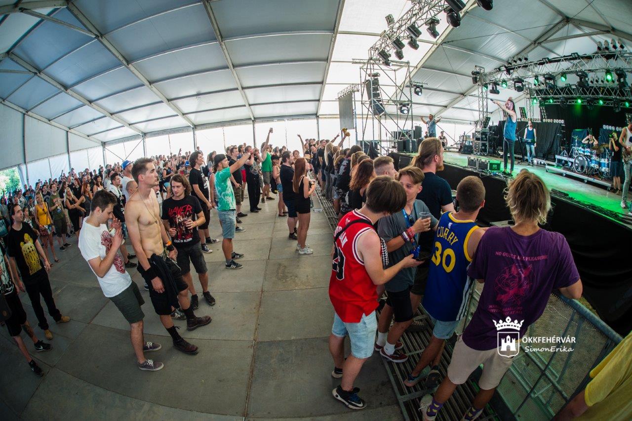 Július 15-ig lehet visszaváltani 2020-as FEZEN jegyeket a vásárlás helyén