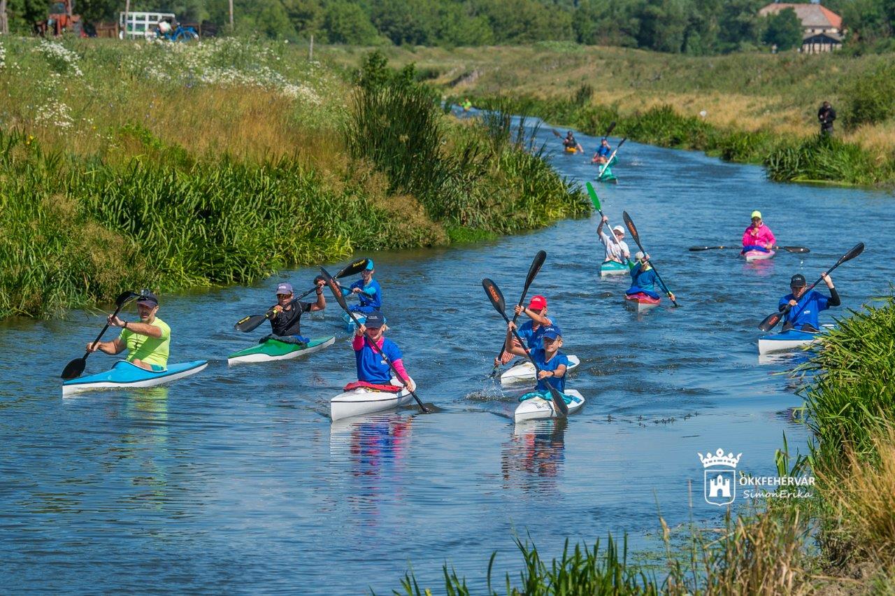 Kajakosok a Sárvízen - Gorsiumig eveztek a Vital SE sportolói