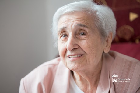 A 90 éves Horváth Ferencné Erdős Máriát köszöntötték