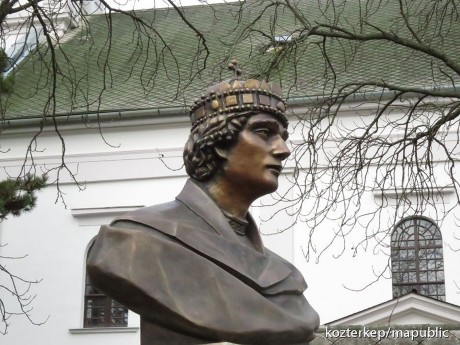 735 éve, 1290. július 23-án koronázták meg az utolsó Árpád-házi királyt, III. Andrást