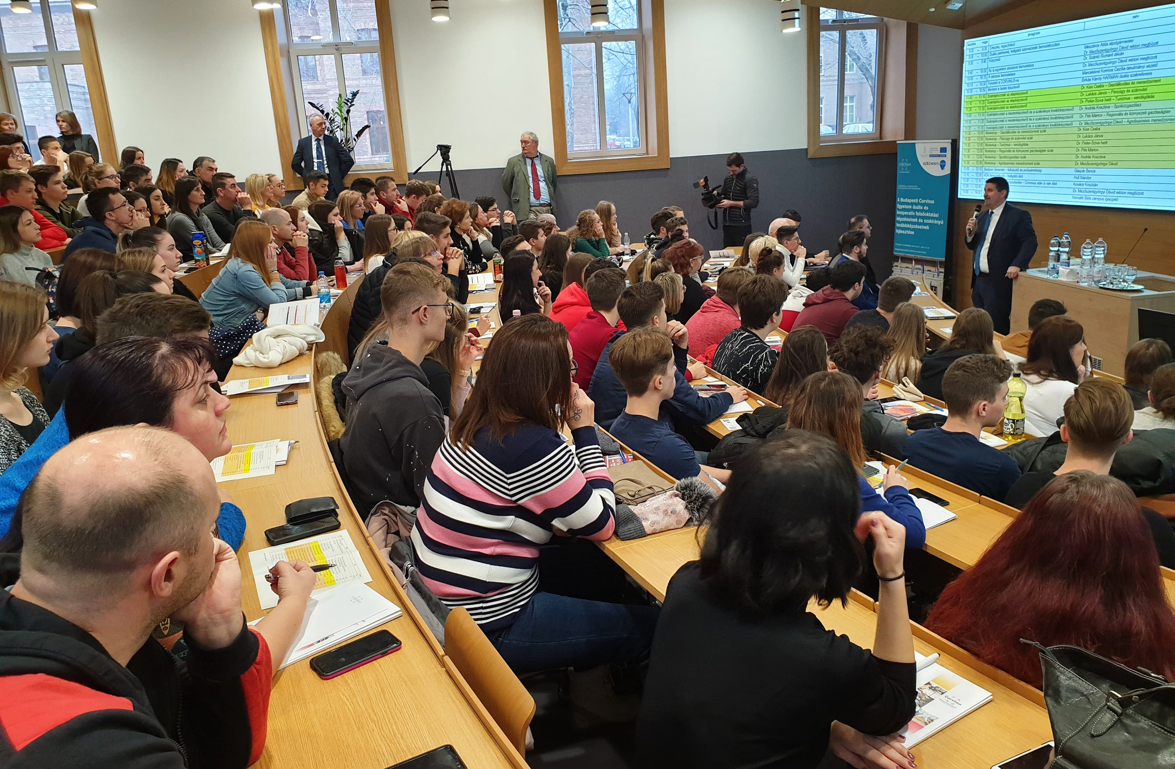 20%-al több hallgatóval folytatódnak a képzések a Corvinus Székesfehérvári Campusán