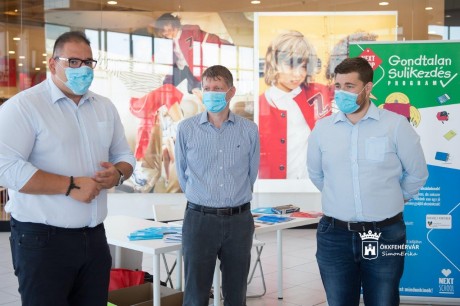 Több mint ötven családnak segít idén a Gondtalan sulikezdés adománygyűjtő akció