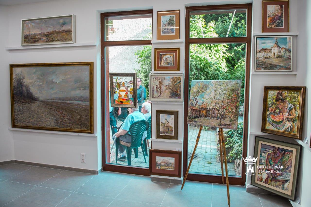 Megnyílt a megújult Árpikép Galéria a Kossuth udvarban