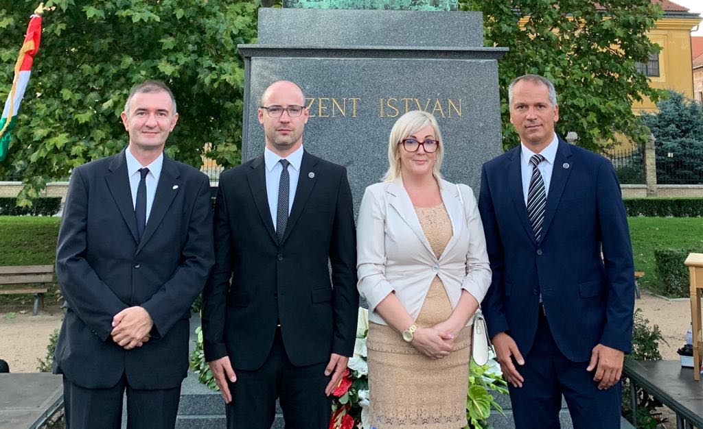 Jövő kedden, szeptember 8-án tart közös fogadóórát tart az ellenzéki frakció