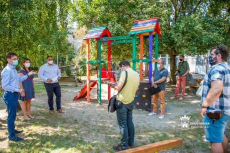 Megújult a játszóudvar és a villamos hálózat a Hosszúsétatéri Óvodában