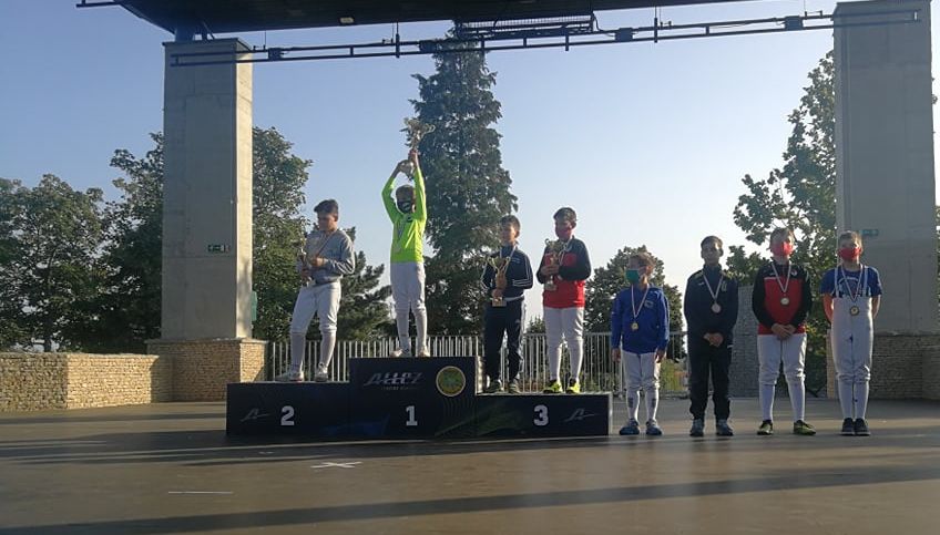 Fekete Fenyvesi Olivér aranyérmet szerzett a vívó országos bajnokságon
