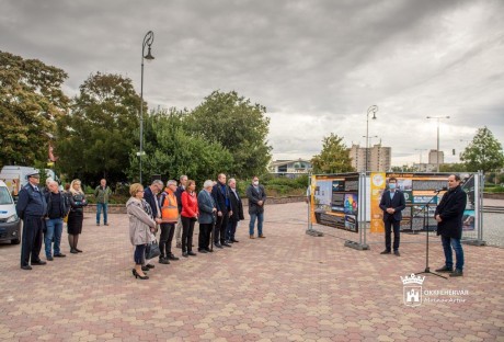 Közlekedési Kultúra Napja - plakátkiállítás nyílt a Palotai Kapu téren