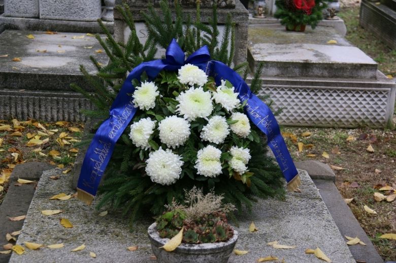 Elhunyt kollégáik előtt tisztelegtek a Fejér megyei rendőrök