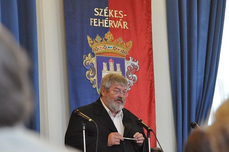 Elhunyt Szőcs Géza Kossuth-díjas költő, újságíró, politikus