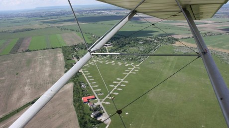 750 millió forint azonnali támogatást kapott a város a Börgöndi repülőtér fejlesztésére