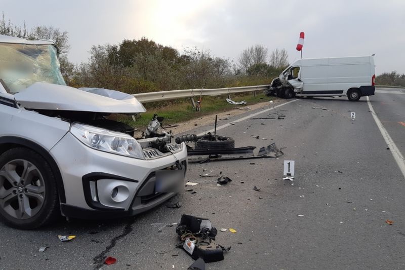 Tragikus baleset miatt egészen este hétig le volt zárva a 7-es főút Fehérvár mellett