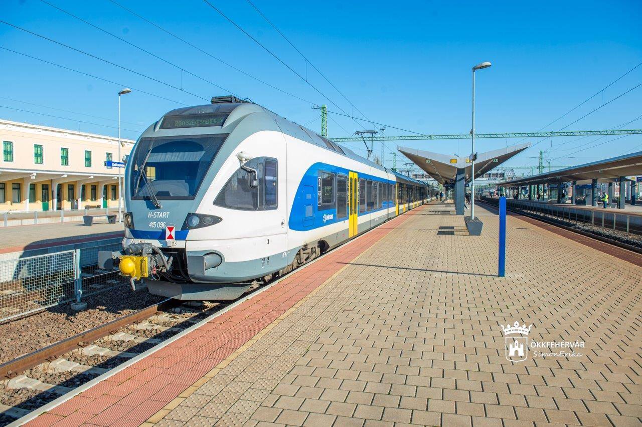 Átmenetileg módosul a vonatközlekedés december 13-tól Fehérvár és Tapolca között