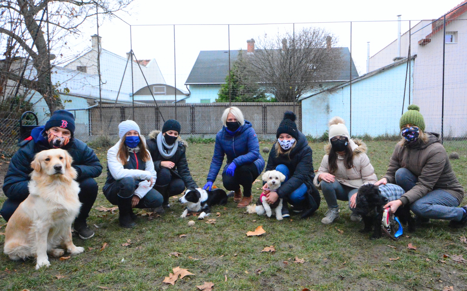 Új kutyafuttató és grund gyerekeknek az Almássy lakótelepen