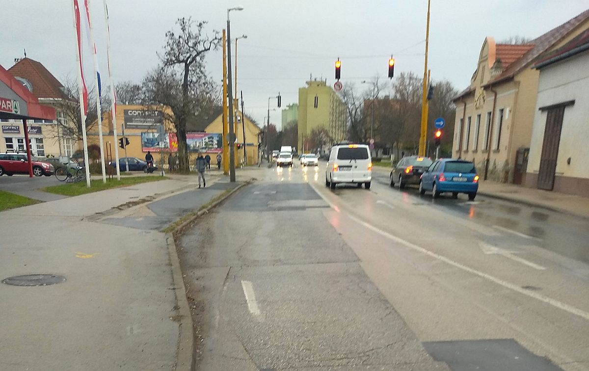 Forgalomkorlátozás a Palotai úton - ivóvíz nyomóvezetéket javítanak