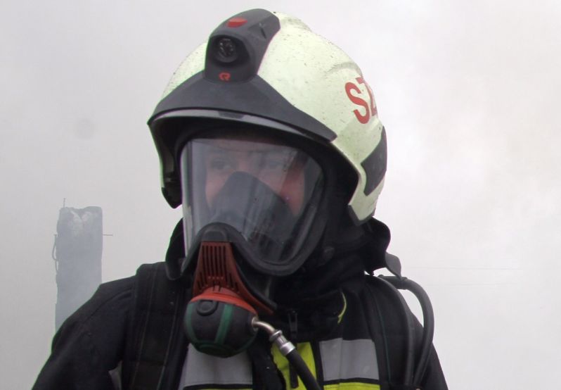 Saját családjához riasztották a székesfehérvári tűzoltót