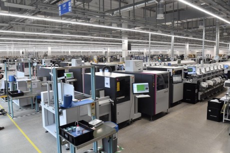 A Videoton Autóelektronika beruházását is támogatja a kormány