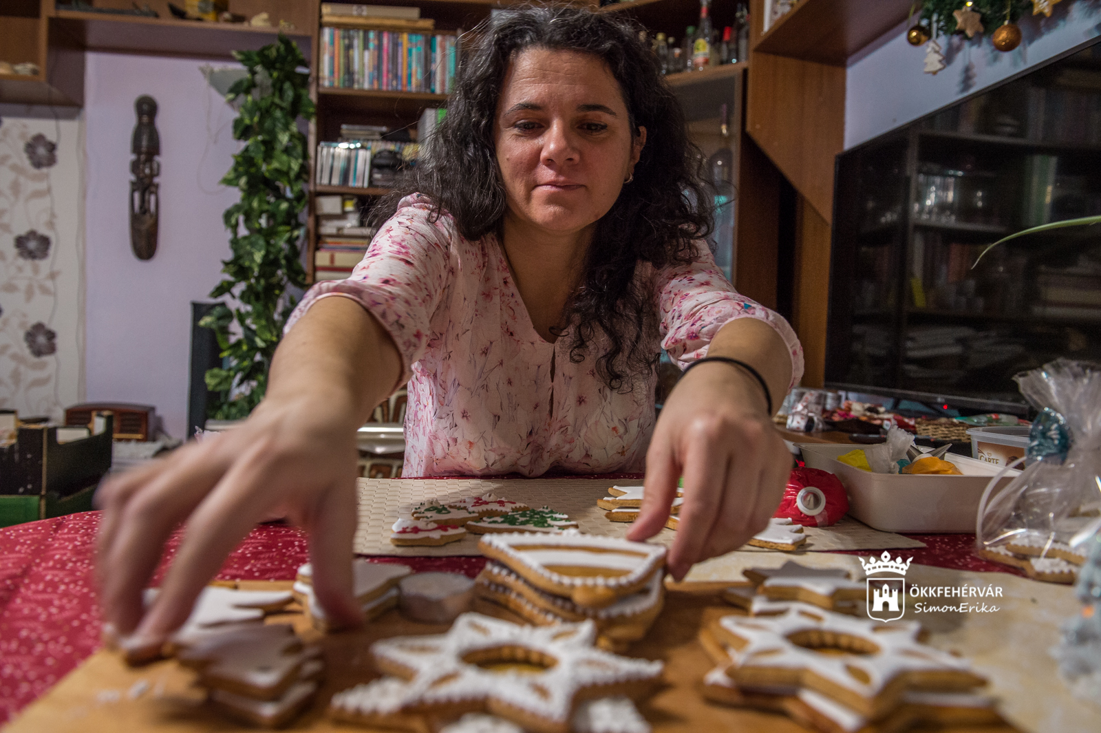 Illatos dísz, ízes eledel – süssünk együtt mézeskalácsot!