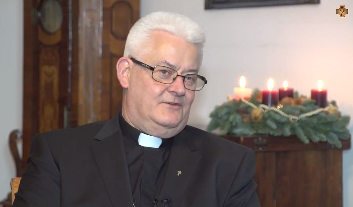 Szeretetben segíteni egymást - püspöki gondolatok advent negyedik hétvégéjén