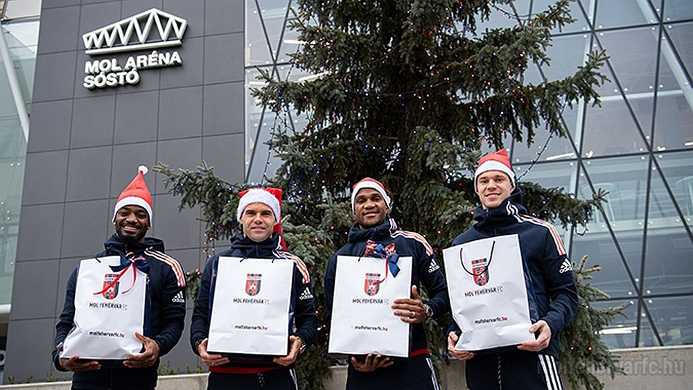 677 ezer forintért keltek el a Vidi-játékosok mezei a jótékonysági árverésen