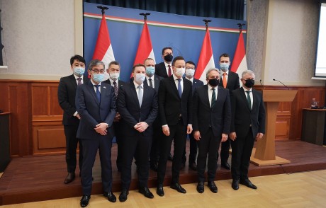 Milliárdos japán beruházások - fejleszt a fehérvári DENSO is