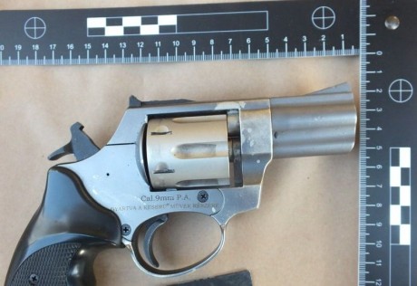 Őrizetben a hétfői fegyveres rabló - nézze meg videón az elfogást