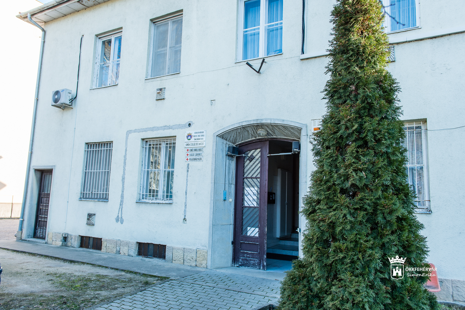 Hétfőn kezdődnek a Szekfű Gyula utcai rendelő felújítási munkálatai