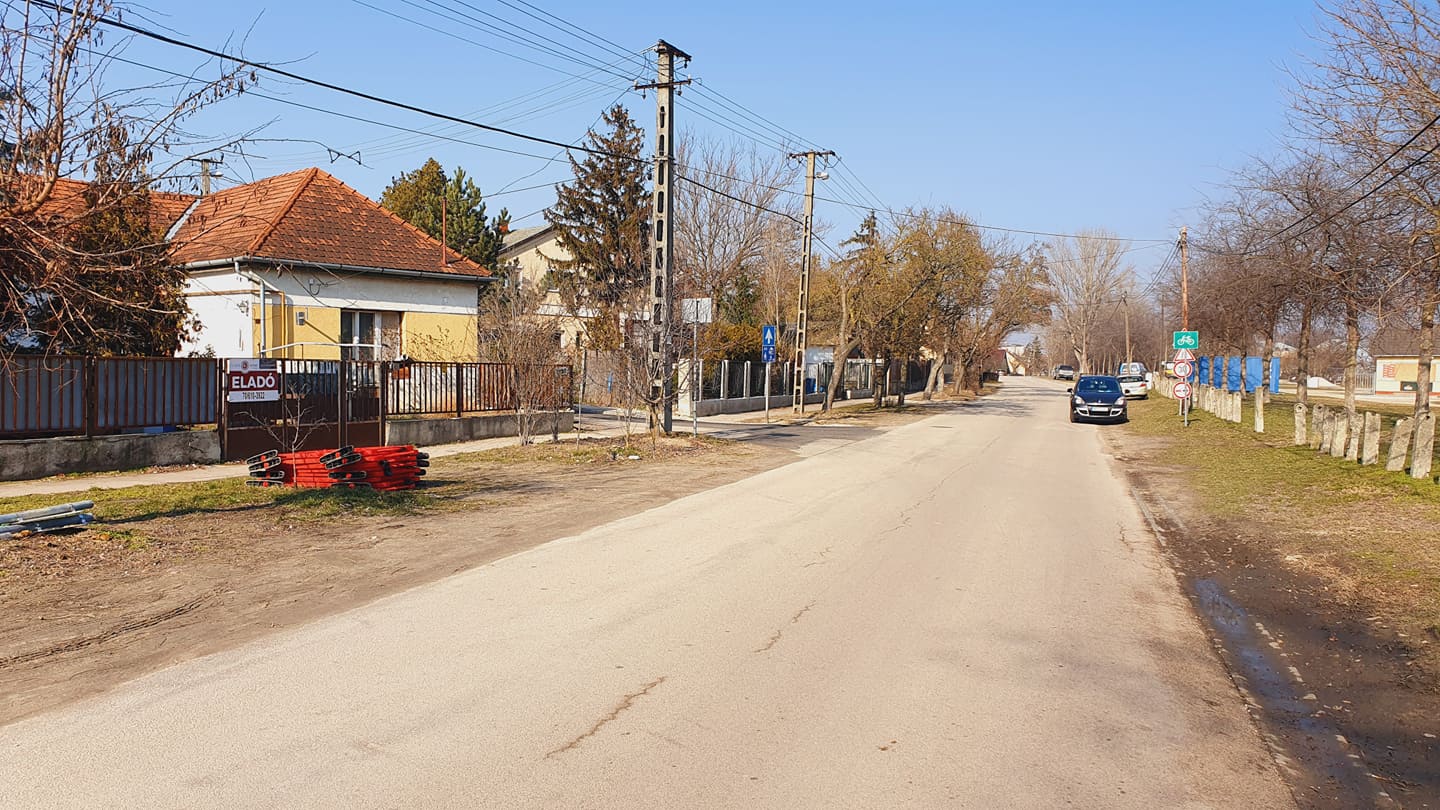 Folytatódnak a burkolatfelújítási és ivóvíz-rekonstrukciós munkák a Homoksoron