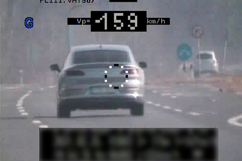 70 km/h helyett 159 km/h-val érkezett az Új Csóri út felé a fehérvári sofőr