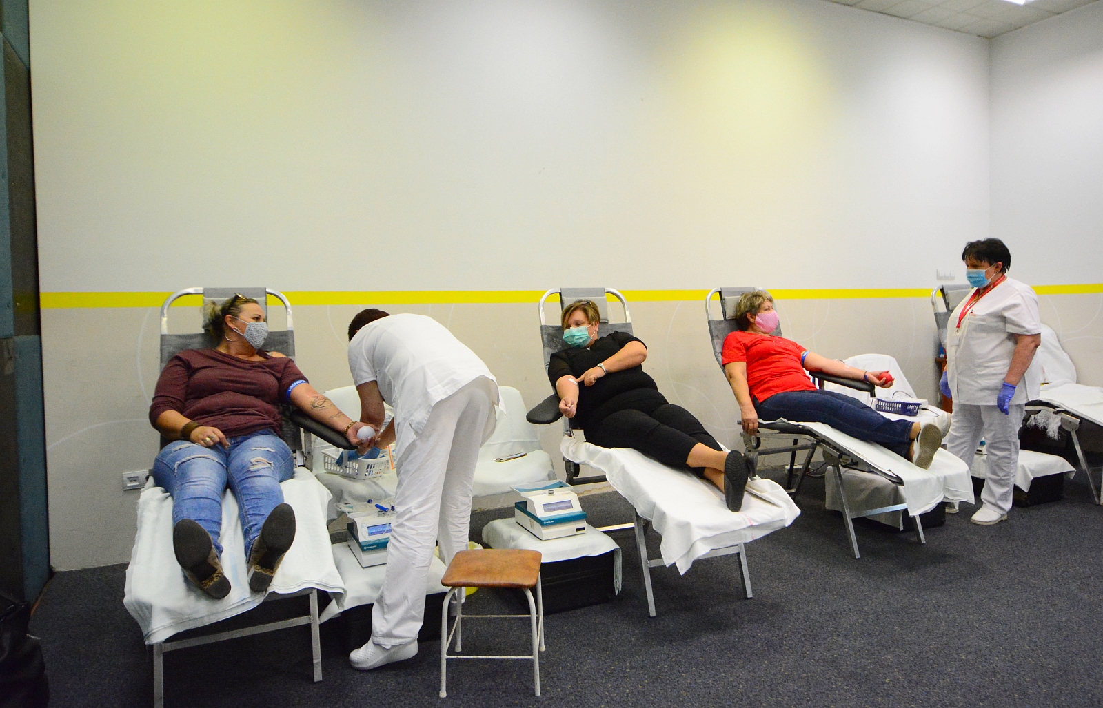 Ezer forintos étkezési utalványt kapnak a véradók