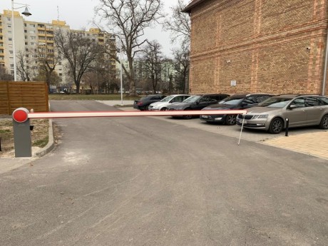 Fejlesztések és bővülő parkolási lehetőségek a Corvinus fehérvári campusán