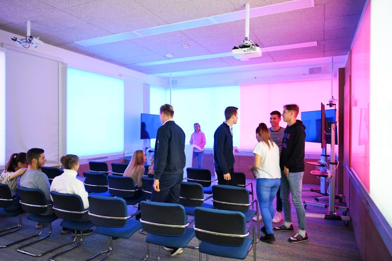 Gazdasági problémákat is kutatnak a Corvinus új fehérvári kutatólaborjában