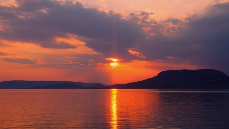 Május 15-ig várja a pályaműveket az Országos Meteorológiai Szolgálat