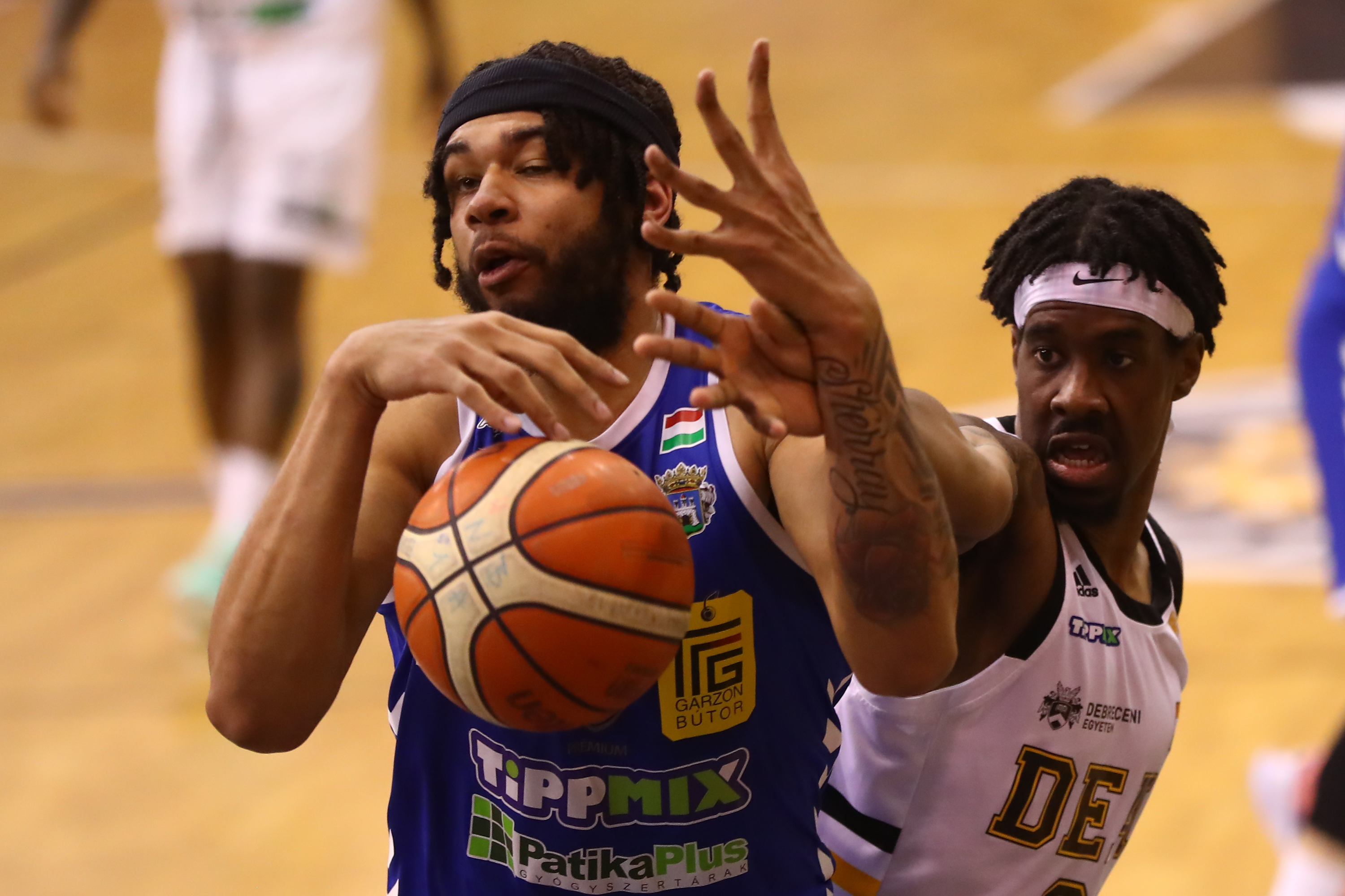 Száz pont közelébe jutva vette el a Debrecen pályaelőnyét az Alba Fehérvár