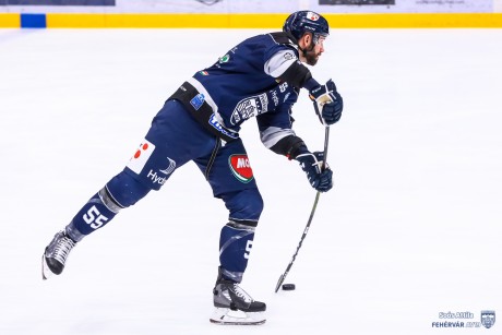 Andrew Sarauer újabb egy évre aláírt a Hydro Fehérvár AV19-hez