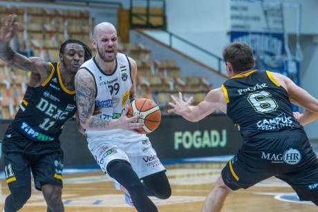 Nem bírt a jól triplázó DEAC-cal az Alba, ötödik meccs dönt a továbbjutásról