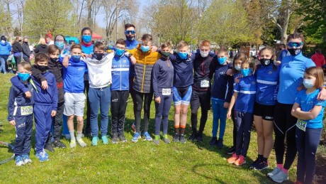 Elindult a szezon – bronzéremmel kezdett az Alba Triatlon SE