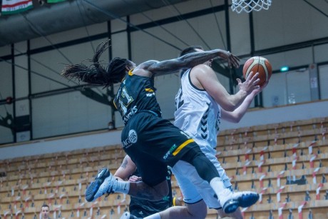 Óriási csatában kapott ki Debrecenben az Alba a negyeddöntő ötödik meccsén