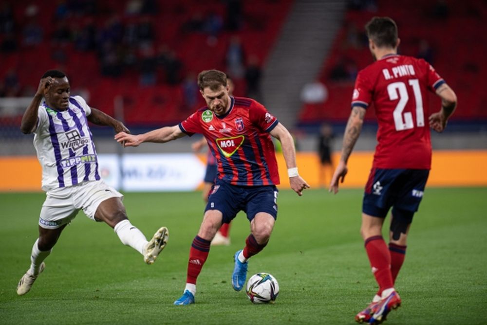 Kettős emberhátrányban, hosszabbításban kapott ki a Vidi a Magyar Kupa döntőjében