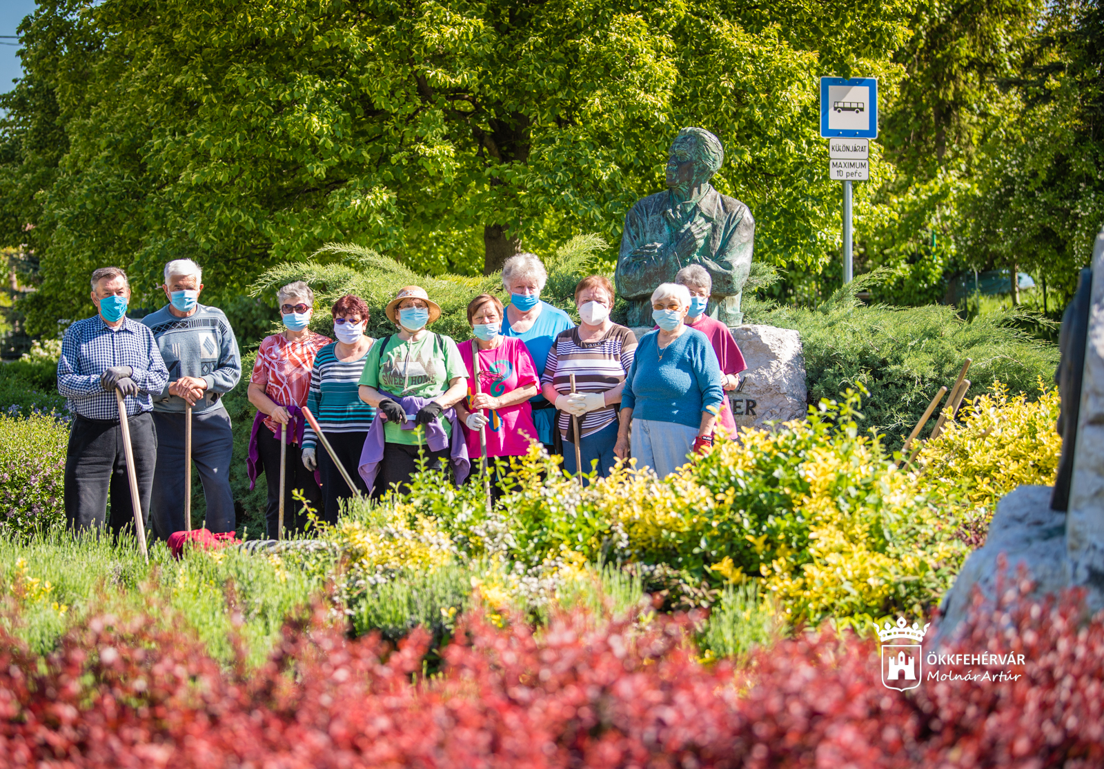 Nyugdíjasok tették széppé a Bory-teret az Öreghegyen