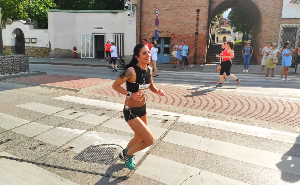Kategória-győzelem a TESZ futáson - újra bizonyított a fehérvári katonanő
