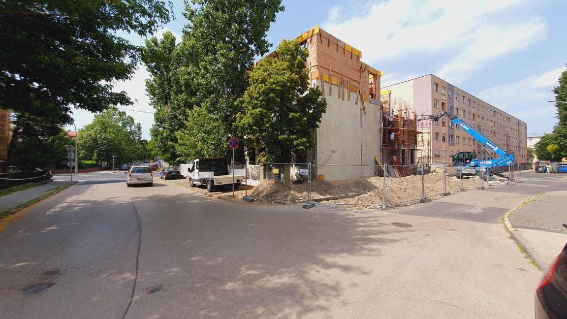 Közműépítés miatt mától lezárás lesz a Semmelweis utcában