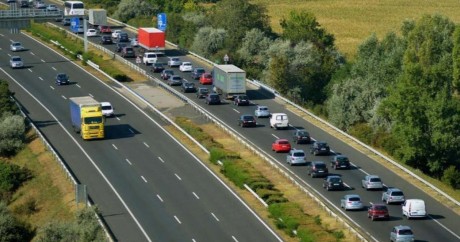Óvatosan az utakon a melegben - rendőrségi tanácsok a hőségben
