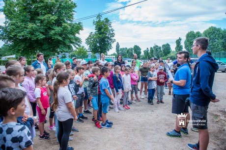 SmartBin környezettudatos témanappal kezdődött a Napraforgó Tábor