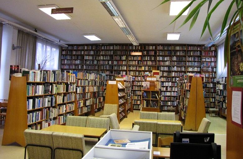 Mától ismét nyitva tart a Széna téri Tagkönyvtár